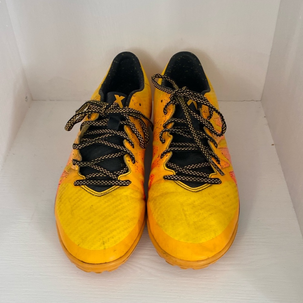 Adidas X soccer outdoor cleats, in great shape. Men’s size 11